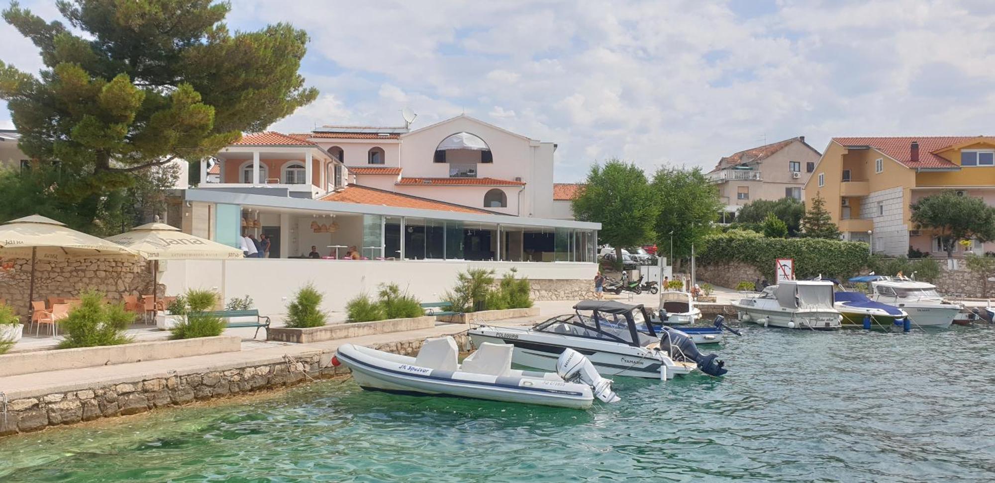 Luxury Beach Apartment W Sunset Sea Views Šibenik Eksteriør billede