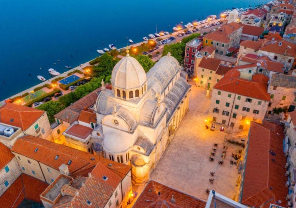 Luxury Beach Apartment W Sunset Sea Views Šibenik Eksteriør billede