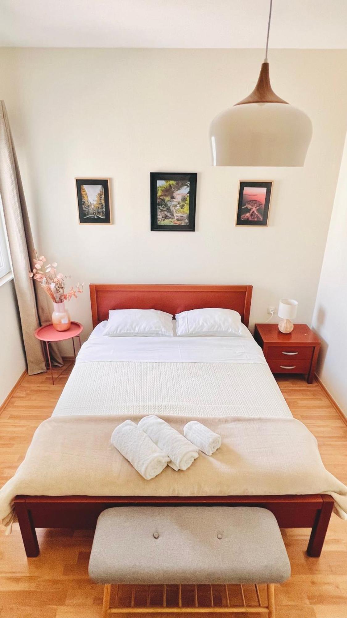 Luxury Beach Apartment W Sunset Sea Views Šibenik Eksteriør billede