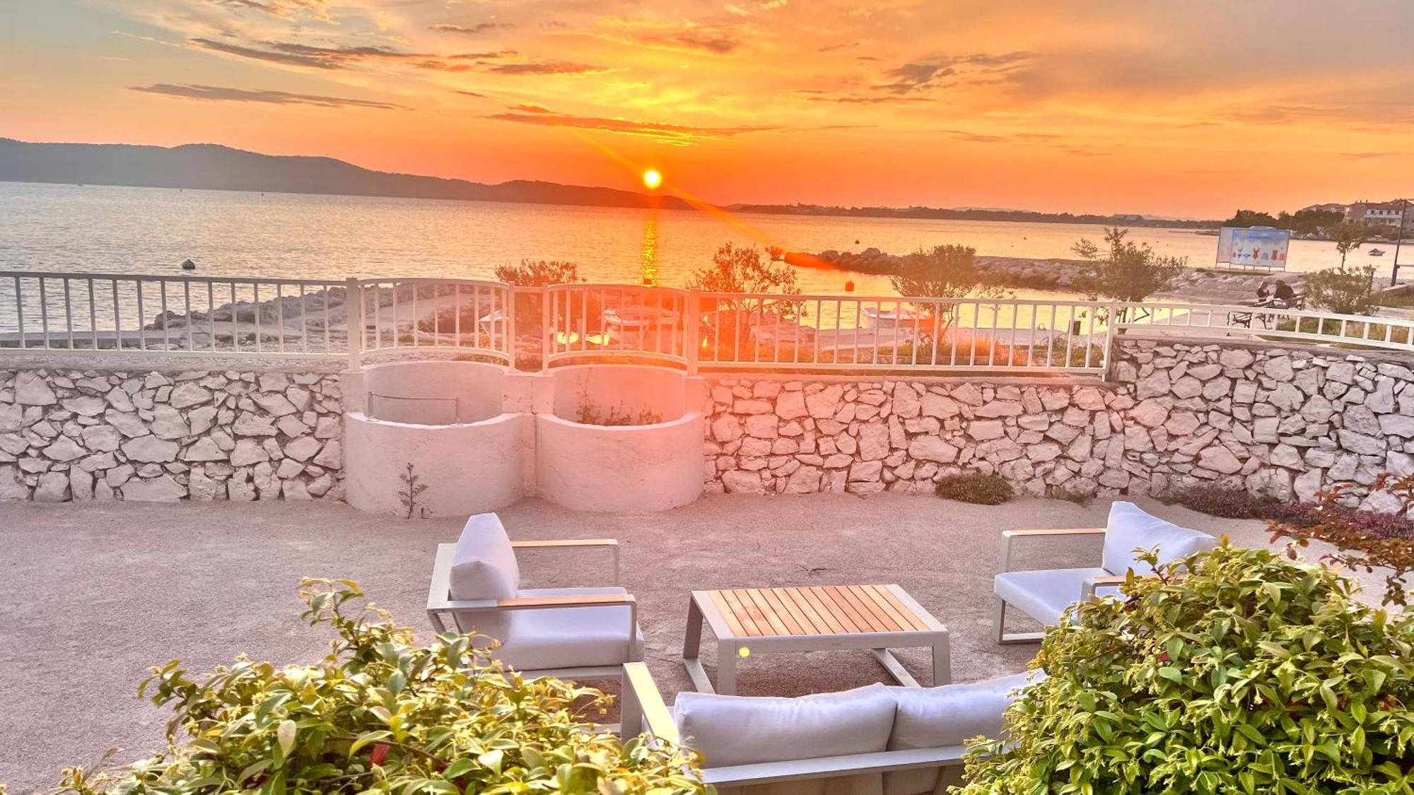 Luxury Beach Apartment W Sunset Sea Views Šibenik Eksteriør billede
